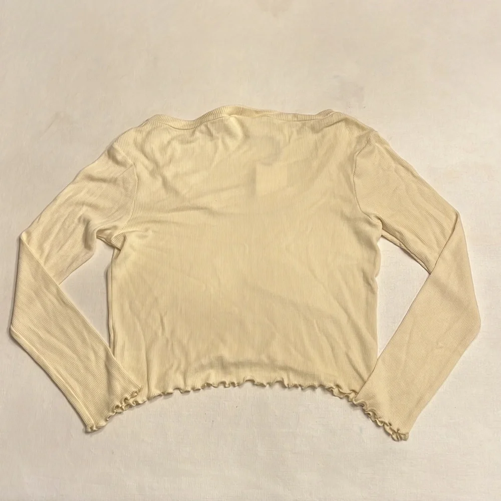61. NWT LNA | Scoop Thermal Long Sleeve -Cloud - Picture 5 of 5
